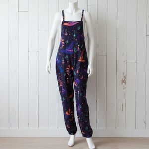 🛍️BUNDLE ONLY ITEM🛍️Halloween Themed Jumpsuit XL *FLAWS